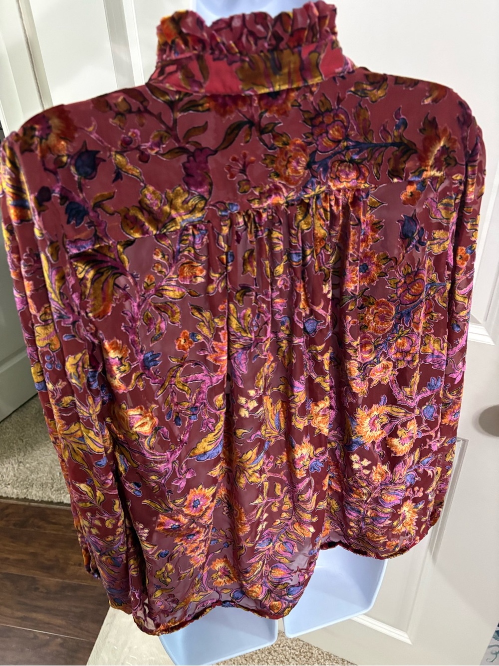 Anthropologie Estela Floral Burnout Velvet Blouse Burgundy Medium NWOT - Picture 6 of 9